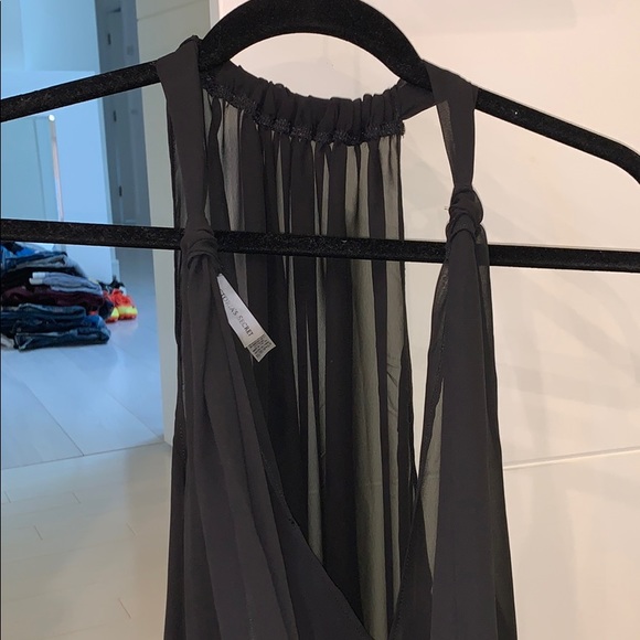 Victoria’s Secret beach coverup - Picture 3 of 3